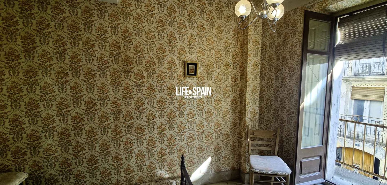 8 soveværelse Byhus til salg i Ginestar - € 85.000 (Ref: 9158365)