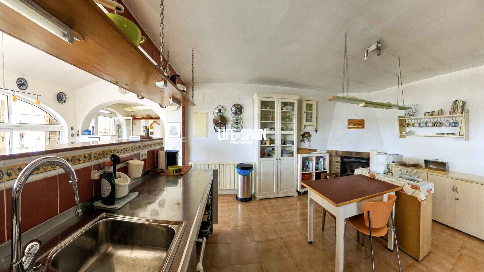 5 soveværelse Villa til salg i Tortosa med swimmingpool garage - € 715.000 (Ref: 9160604)