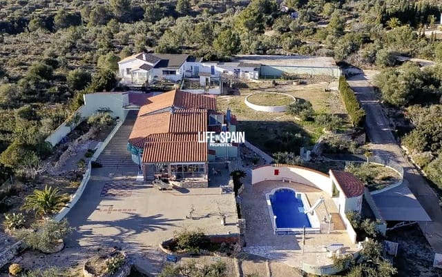 5 soverom Villa til salgs i Tortosa med svømmebasseng garasje - € 715 000 (Ref: 9160604)