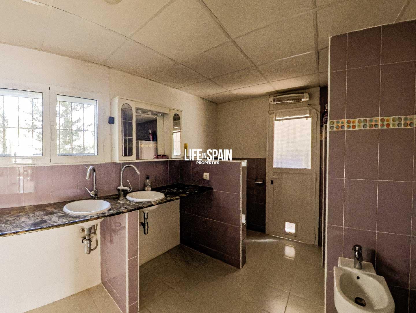 5 soveværelse Villa til salg i Tortosa med swimmingpool garage - € 715.000 (Ref: 9160604)