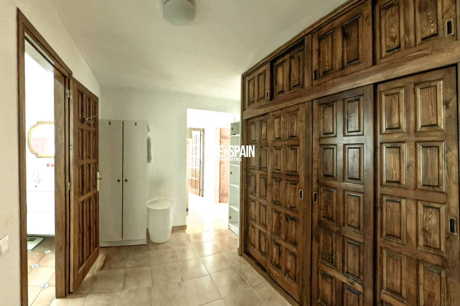 5 soveværelse Villa til salg i Tortosa med swimmingpool garage - € 715.000 (Ref: 9160604)