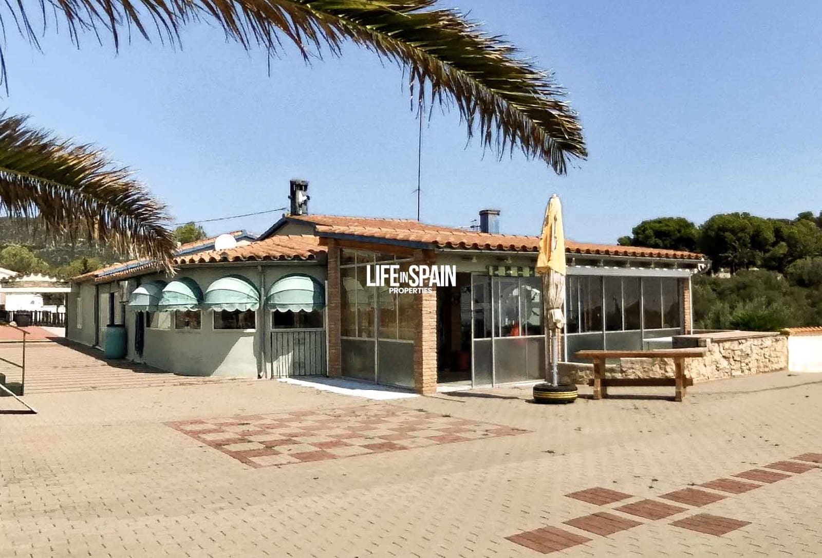 5 soveværelse Villa til salg i Tortosa med swimmingpool garage - € 715.000 (Ref: 9160604)