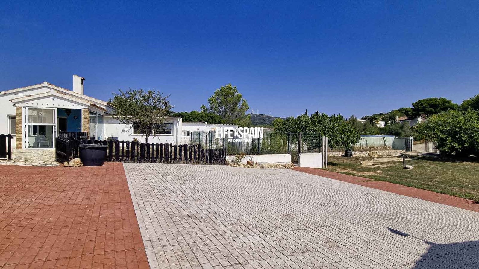 5 soveværelse Villa til salg i Tortosa med swimmingpool garage - € 715.000 (Ref: 9160604)