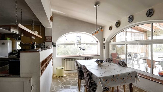 5 soverom Villa til salgs i Tortosa med svømmebasseng garasje - € 715 000 (Ref: 9160604)