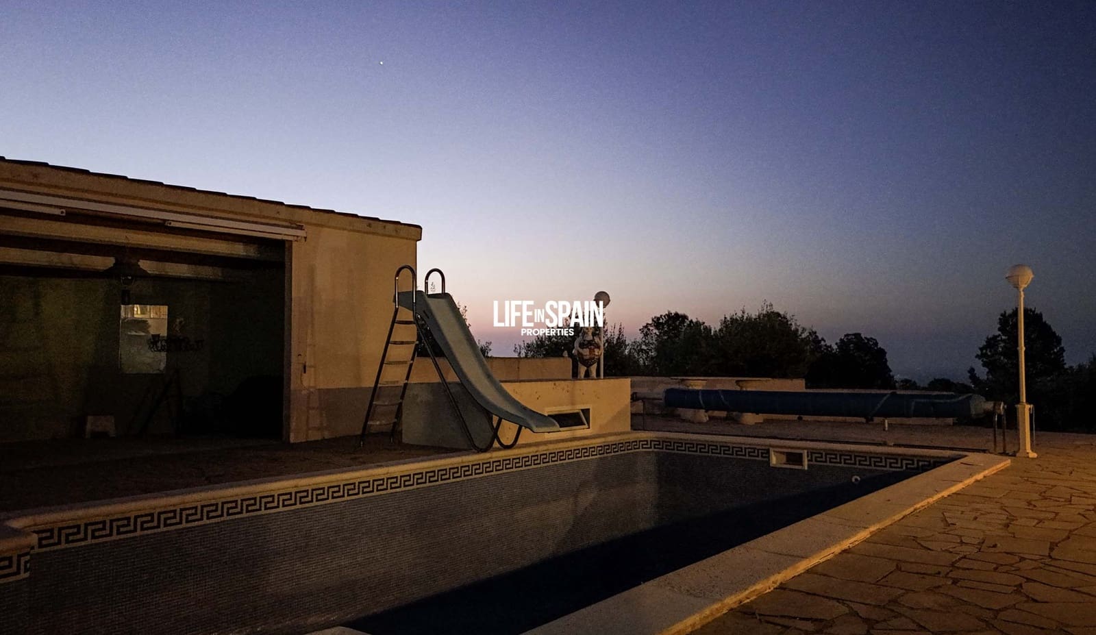 5 soveværelse Villa til salg i Tortosa med swimmingpool garage - € 715.000 (Ref: 9160604)