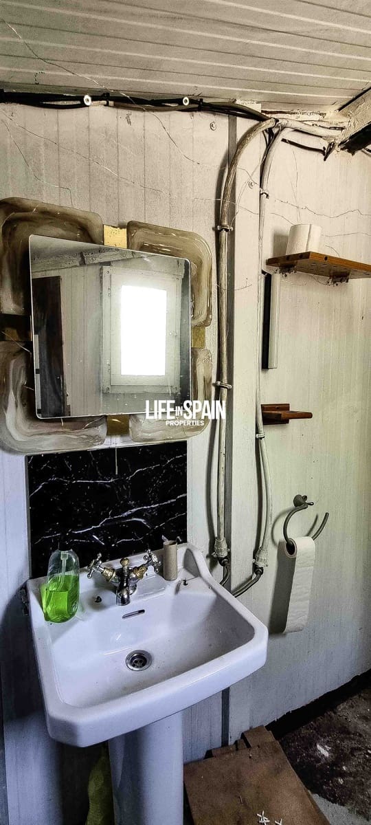 2 soveværelse Finca/Landehus til salg i Tortosa - € 49.900 (Ref: 9168999)