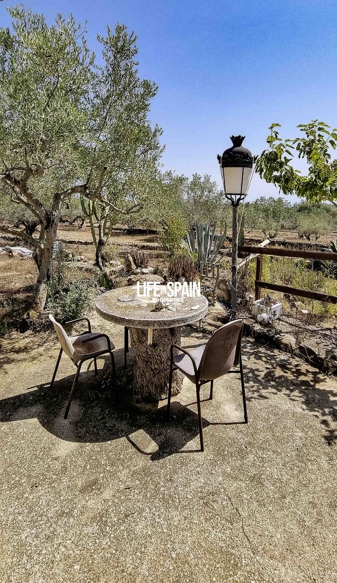 2 soveværelse Finca/Landehus til salg i Tortosa - € 49.900 (Ref: 9168999)