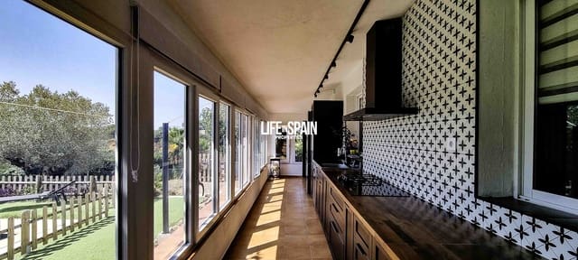 4 camera da letto Finca/Casa di Campagna in vendita in Masdenverge con piscina garage - 295.000 € (Rif: 9181481)