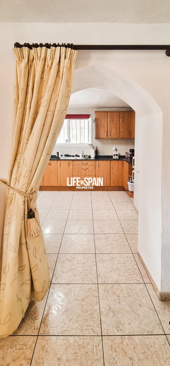 5 slaapkamer Villa te koop in L'Ampolla met zwembad garage - € 550.000 (Ref: 9195102)