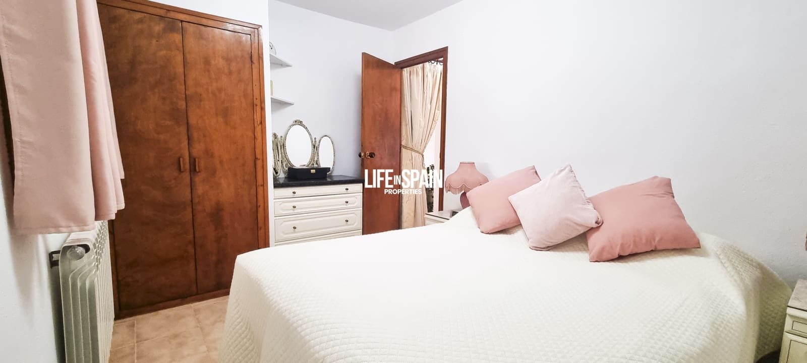 5 slaapkamer Villa te koop in L'Ampolla met zwembad garage - € 550.000 (Ref: 9195102)