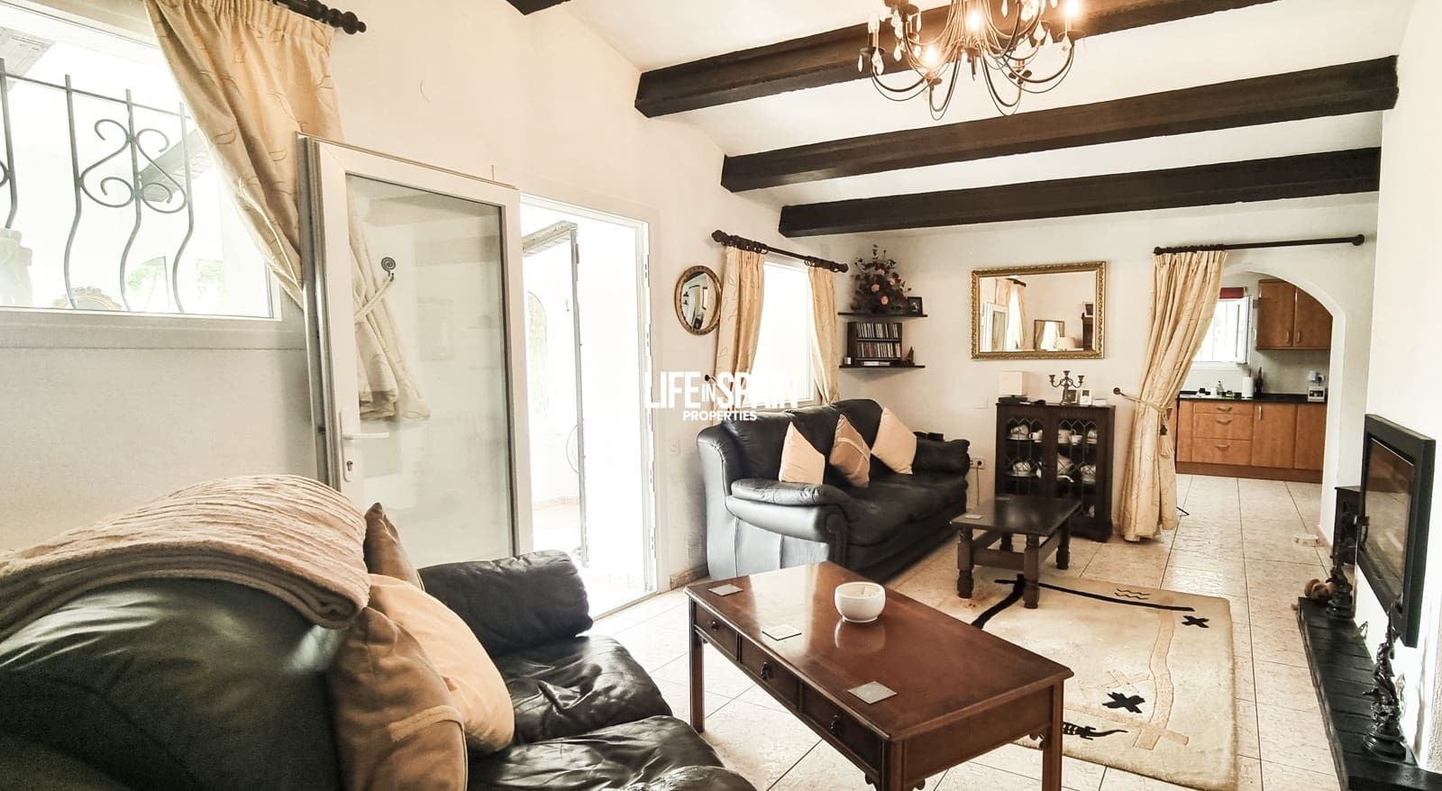 5 slaapkamer Villa te koop in L'Ampolla met zwembad garage - € 550.000 (Ref: 9195102)