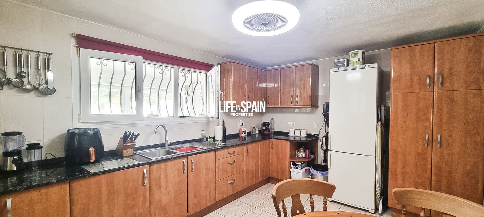5 slaapkamer Villa te koop in L'Ampolla met zwembad garage - € 550.000 (Ref: 9195102)
