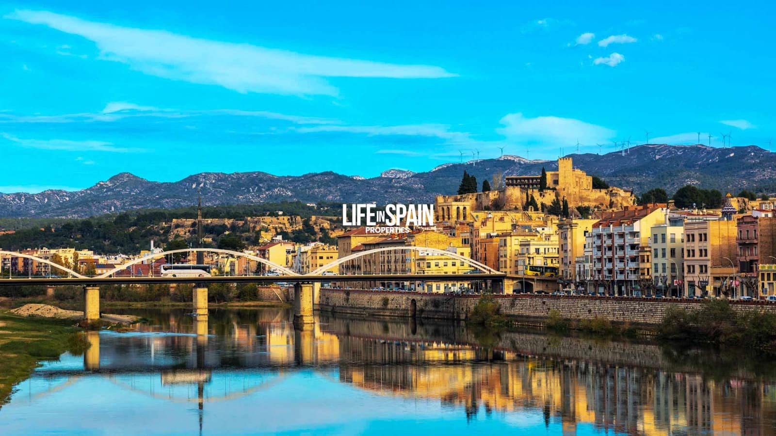 5 slaapkamer Villa te koop in L'Ampolla met zwembad garage - € 550.000 (Ref: 9195102)