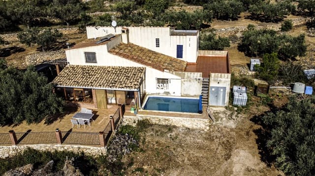 4 sovrum Finca/Hus på landet till salu i Tortosa med pool - 275 000 € (Ref: 9200089)