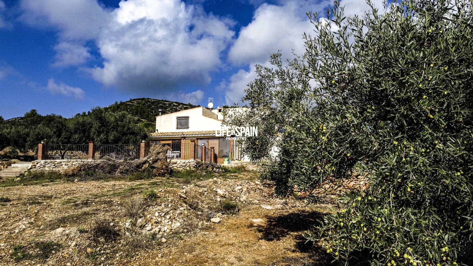 4 sypialnia Finka/Dom wiejski na sprzedaż w Tortosa z basenem - 275 000 € (Ref: 9200089)