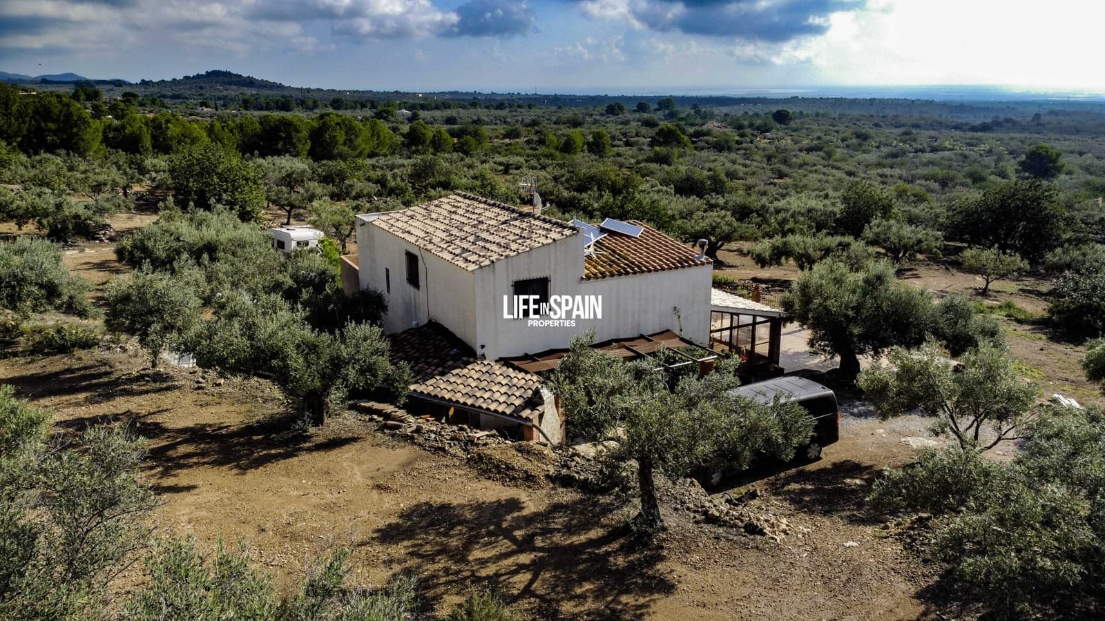 4 sypialnia Finka/Dom wiejski na sprzedaż w Tortosa z basenem - 275 000 € (Ref: 9200089)