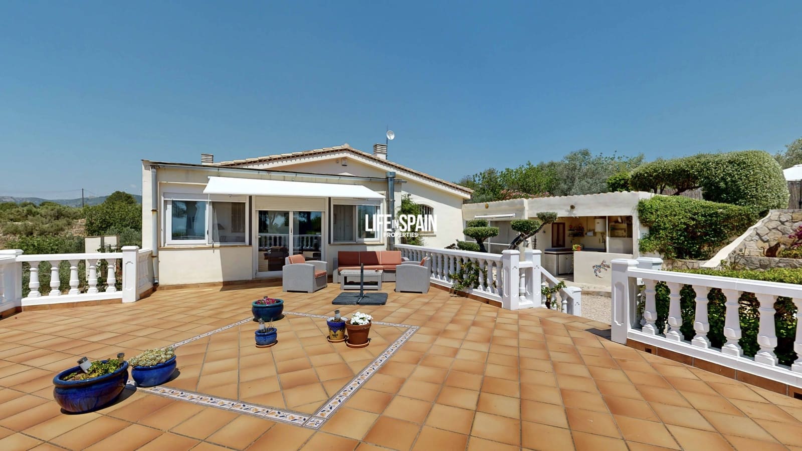 3 soverom Villa til salgs i L'Ampolla med svømmebasseng garasje - € 465 000 (Ref: 9301944)