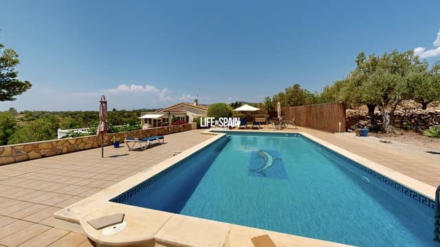 3 slaapkamer Villa te koop in L'Ampolla met zwembad garage - € 465.000 (Ref: 9301944)