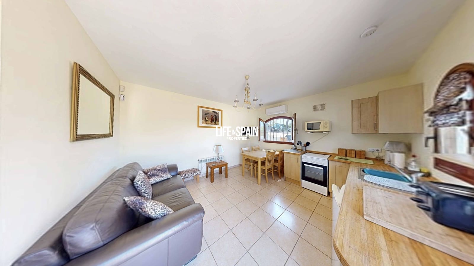 3 soverom Villa til salgs i L'Ampolla med svømmebasseng garasje - € 465 000 (Ref: 9301944)