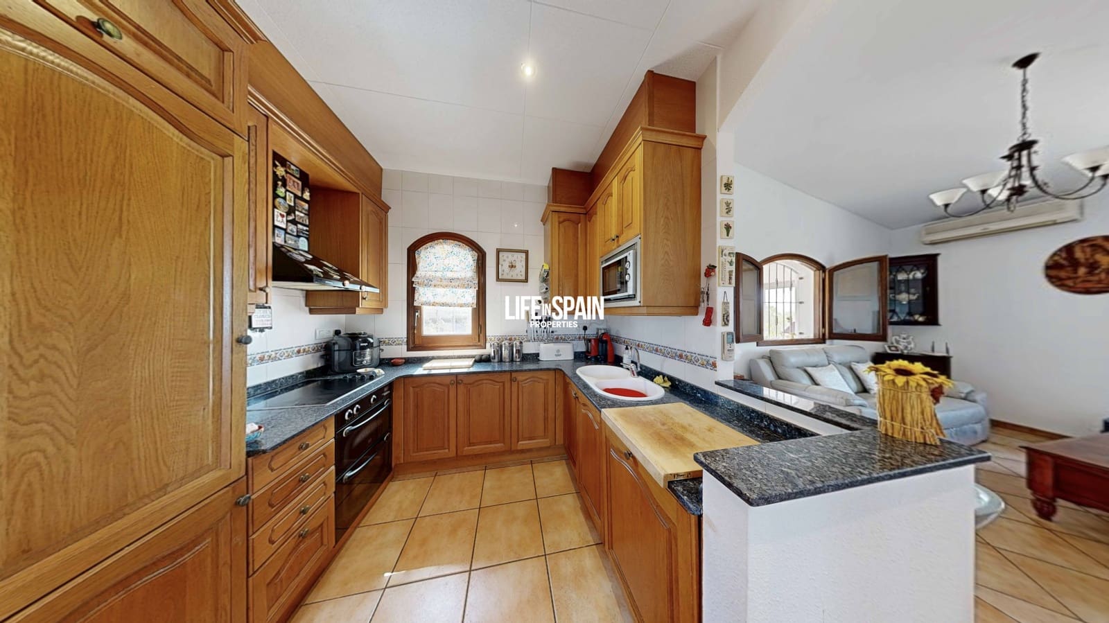 3 soverom Villa til salgs i L'Ampolla med svømmebasseng garasje - € 465 000 (Ref: 9301944)