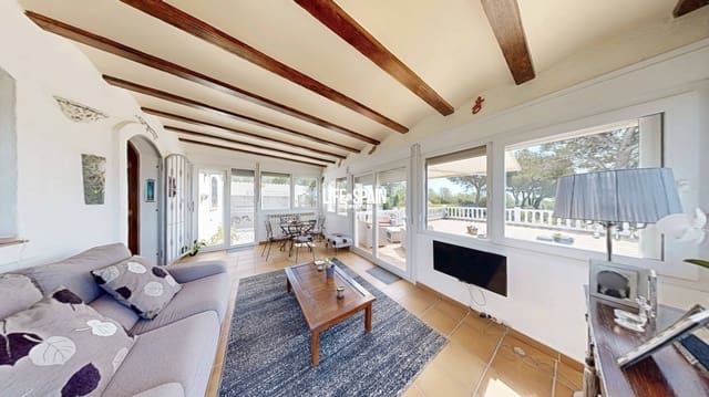 3 slaapkamer Villa te koop in L'Ampolla met zwembad garage - € 465.000 (Ref: 9301944)