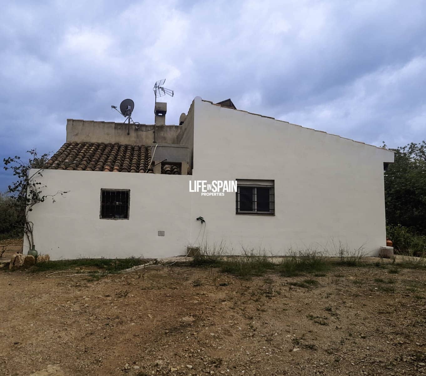 3 bedroom Finca/Country House for sale in L'Aldea - € 199,000 (Ref: 9319993)