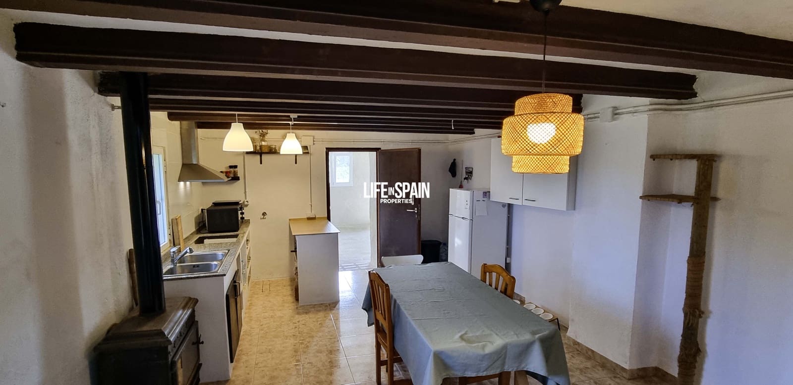 2 bedroom Finca/Country House for sale in Amposta with garage - € 165,000 (Ref: 9402755)