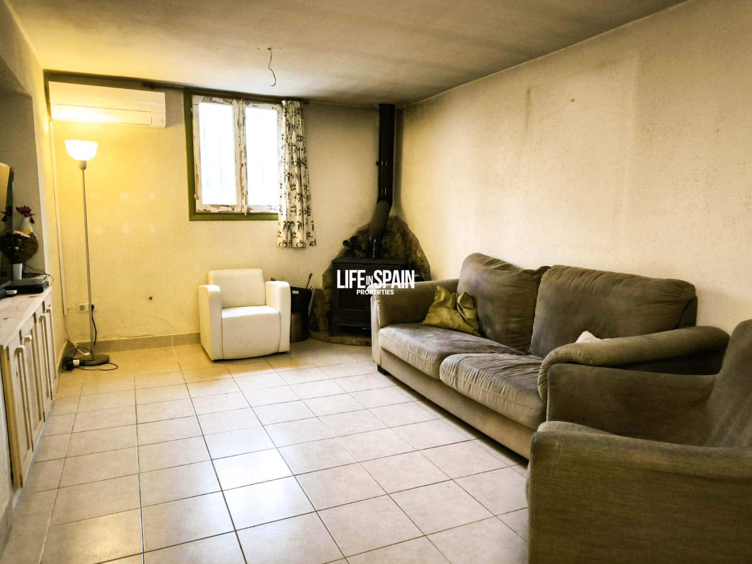 11 soverom Finca/Herregård til salgs i Rasquera med svømmebasseng garasje - € 750 000 (Ref: 9566811)