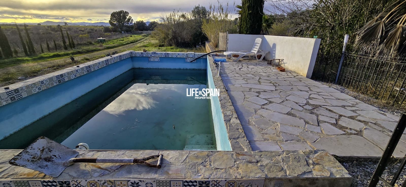 5 sypialnia Finka/Dom wiejski na sprzedaż w Ulldecona z basenem - 275 000 € (Ref: 9593289)
