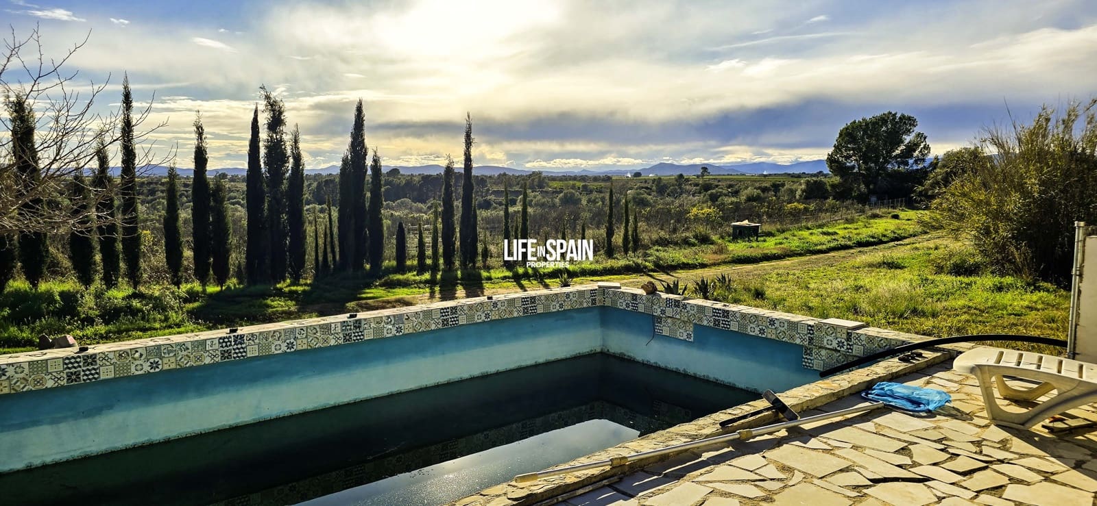 5 sypialnia Finka/Dom wiejski na sprzedaż w Ulldecona z basenem - 275 000 € (Ref: 9593289)