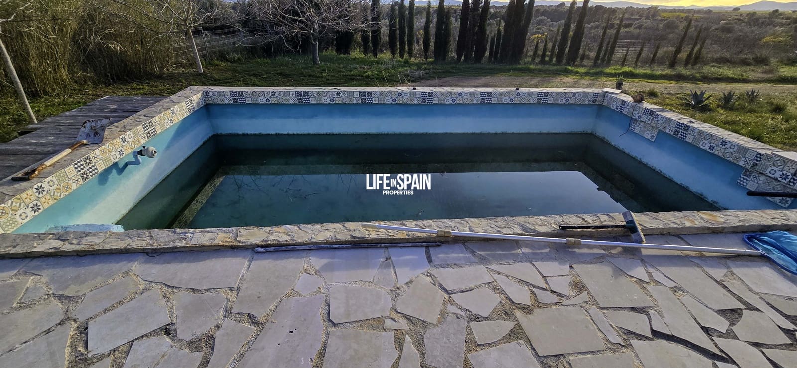 5 sypialnia Finka/Dom wiejski na sprzedaż w Ulldecona z basenem - 275 000 € (Ref: 9593289)