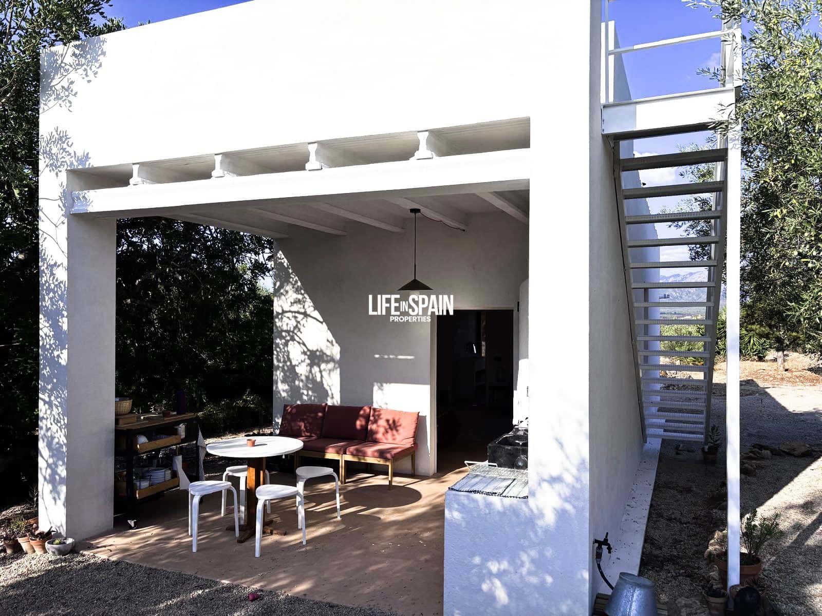 1 makuuhuone Maalaistalo myytävänä paikassa Tivenys - 110 000 € (Ref: 9639806)