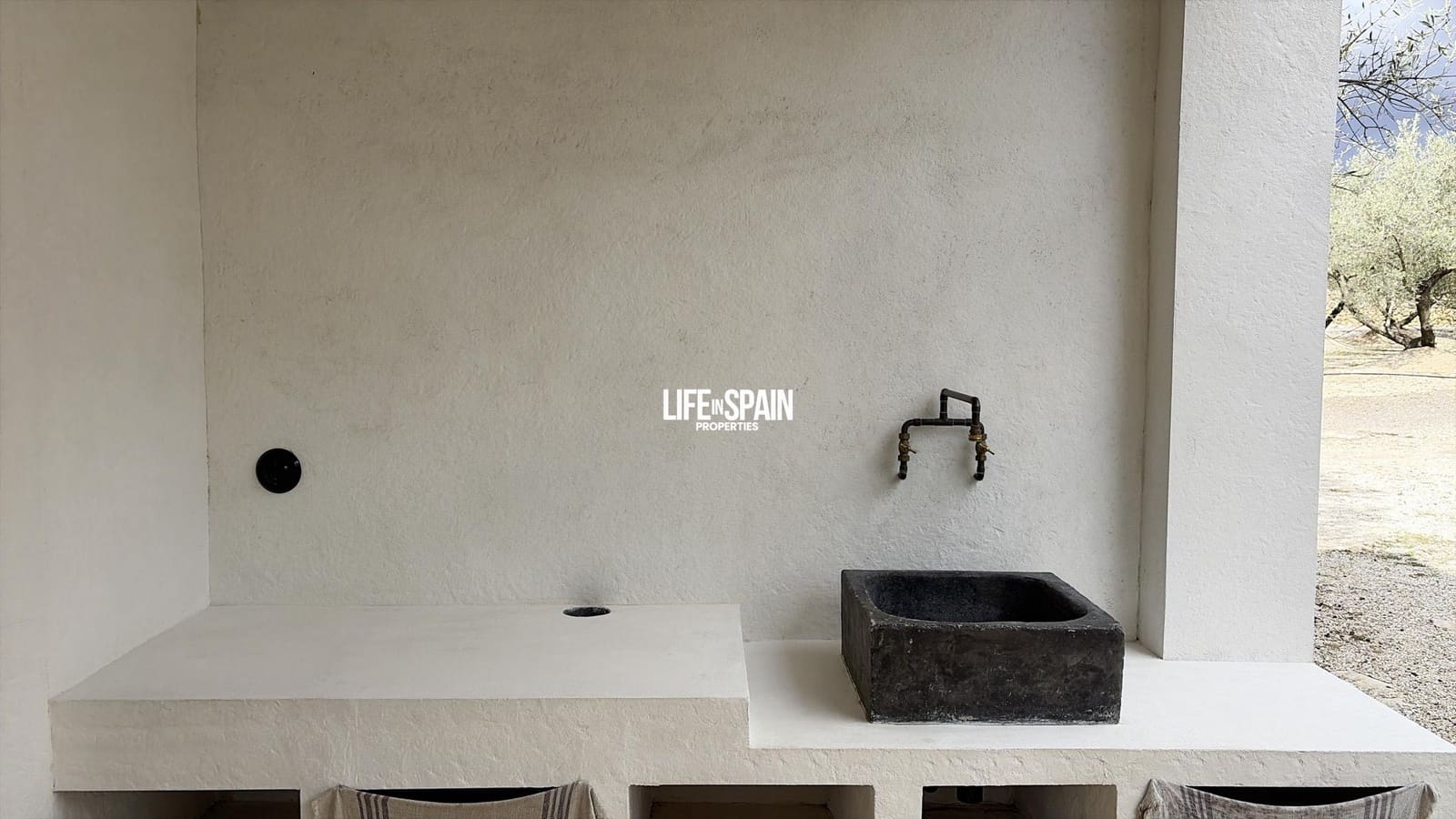 1 makuuhuone Maalaistalo myytävänä paikassa Tivenys - 110 000 € (Ref: 9639806)