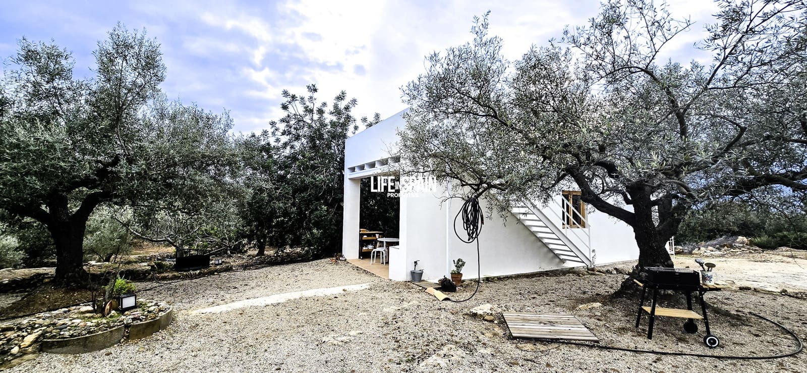 1 makuuhuone Maalaistalo myytävänä paikassa Tivenys - 110 000 € (Ref: 9639806)