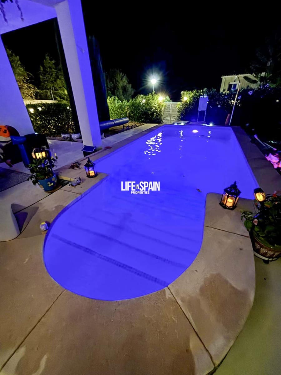 4 sypialnia Willa na sprzedaż w El Perello z basenem garażem - 435 000 € (Ref: 9654442)