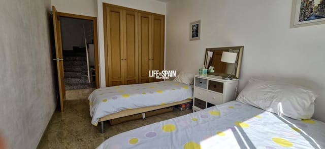 4 Zimmer Villa zu verkaufen in El Perelló mit Pool Garage - 450.000 € (Ref: 9654442)