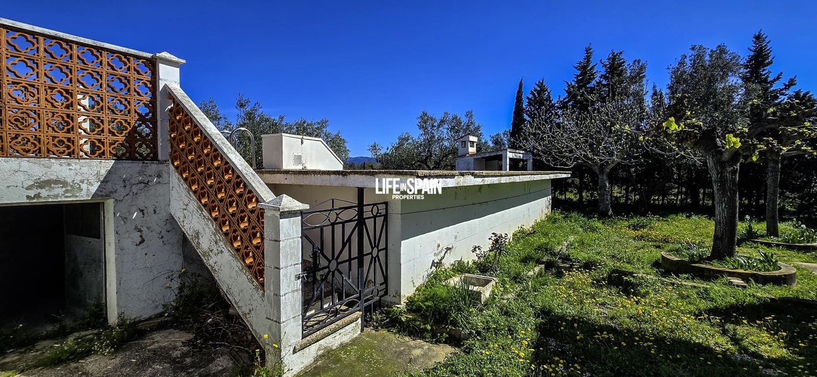 2 bedroom Finca/Country House for sale in Roquetes with pool garage - € 350,000 (Ref: 9685674)