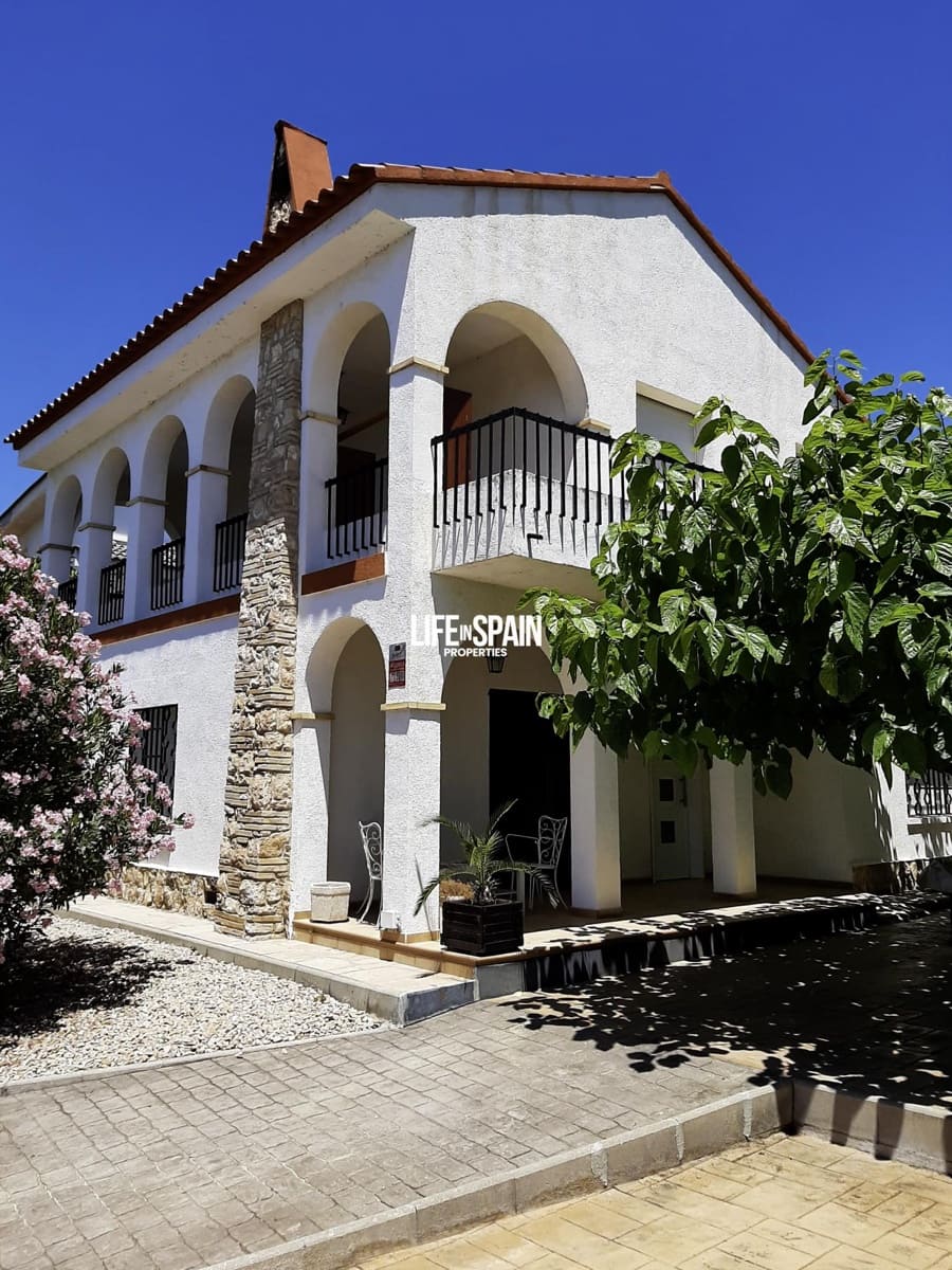 5 Zimmer Villa zu verkaufen in L'Ampolla mit Pool - 378.000 € (Ref: 9703259)