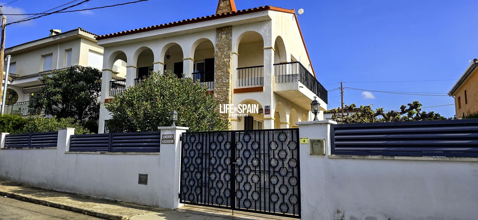 5 Zimmer Villa zu verkaufen in L'Ampolla mit Pool - 378.000 € (Ref: 9703259)