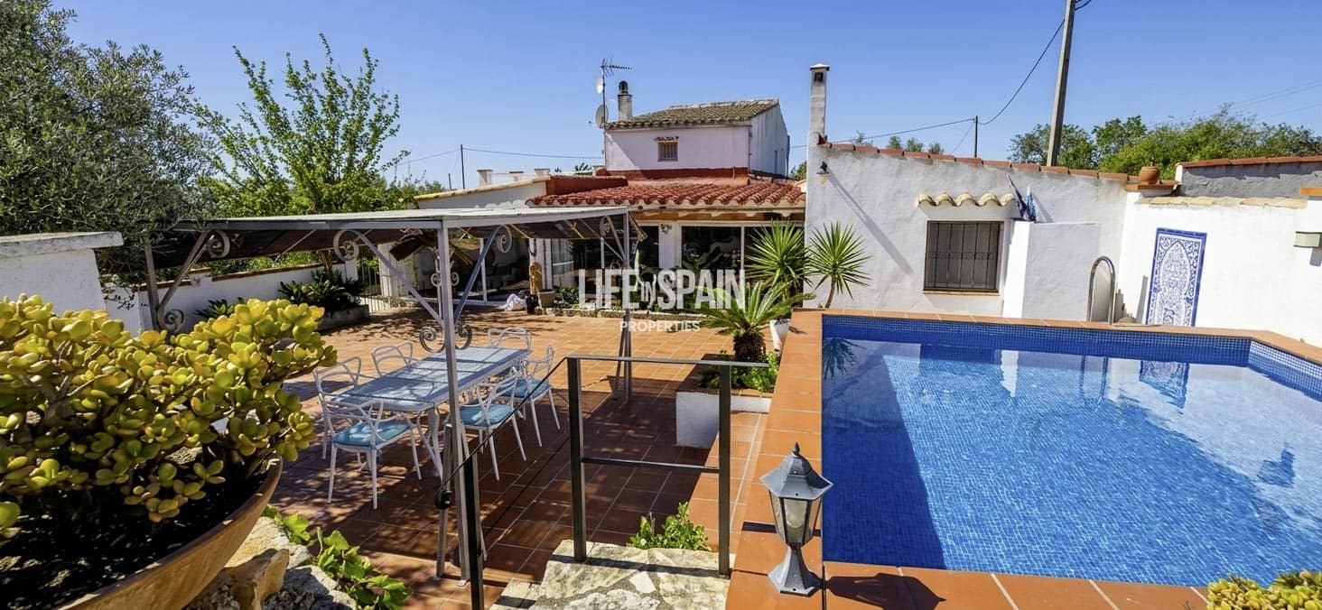 6 bedroom Finca/Country House for sale in L'Ampolla - € 390,000 (Ref: 9751489)