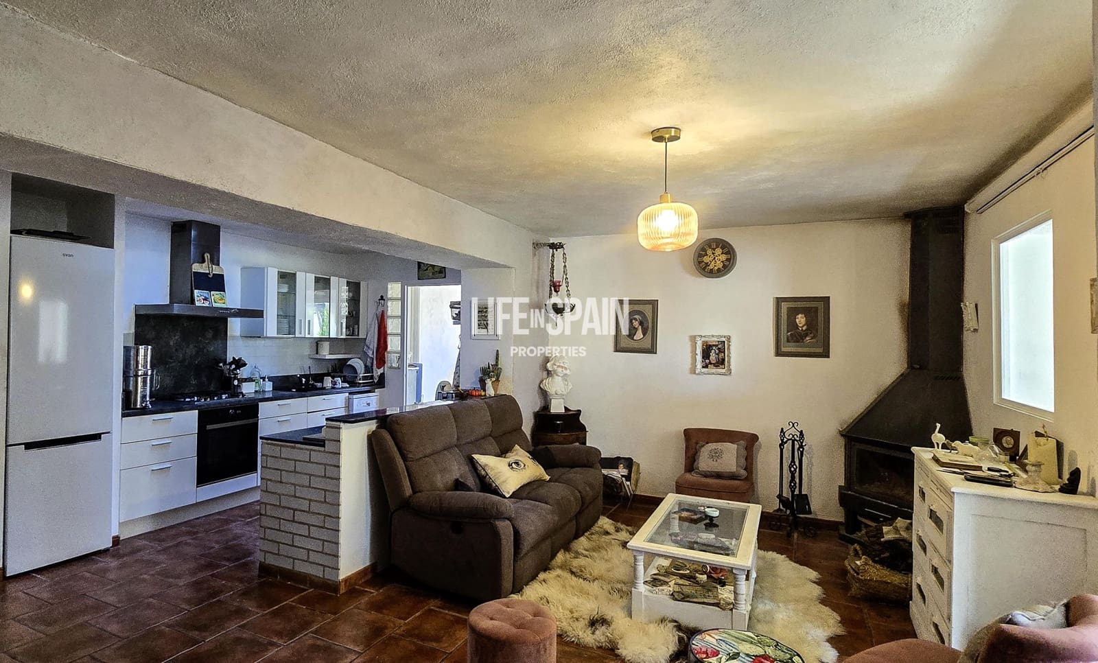 6 bedroom Finca/Country House for sale in L'Ampolla - € 390,000 (Ref: 9751489)