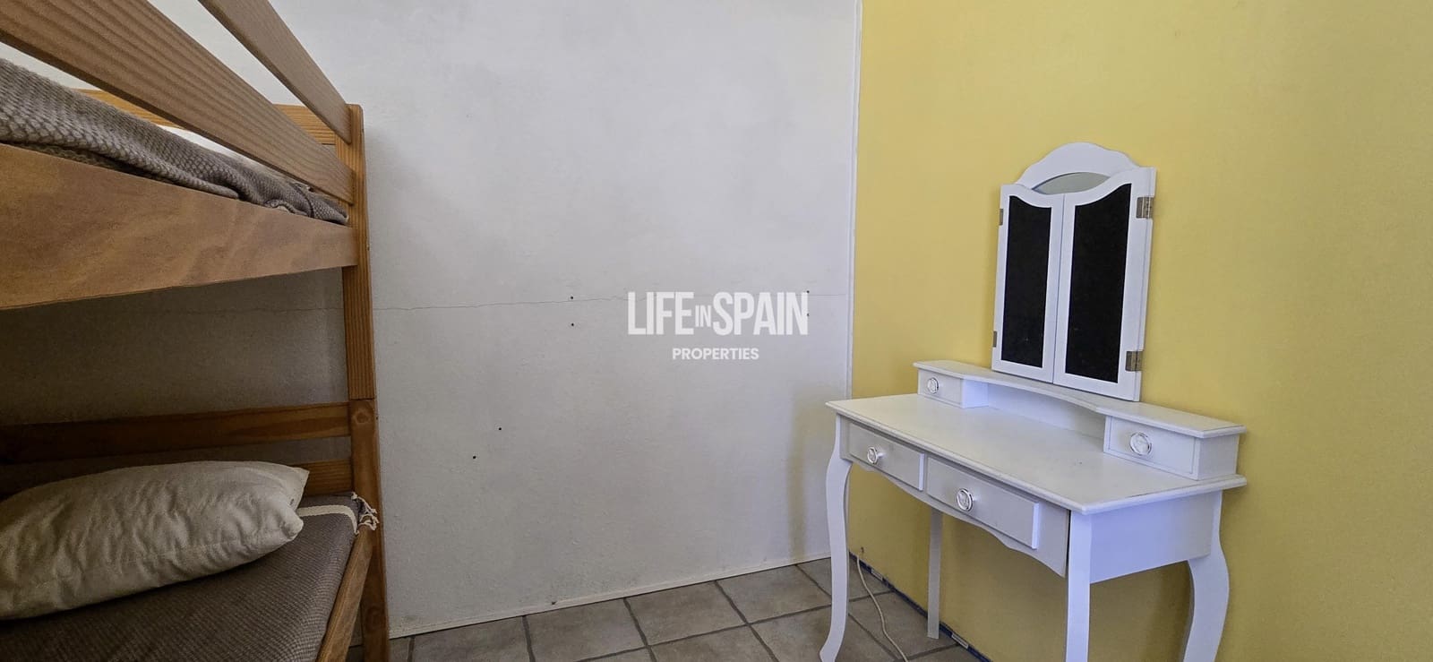 6 bedroom Finca/Country House for sale in L'Ampolla - € 390,000 (Ref: 9751489)