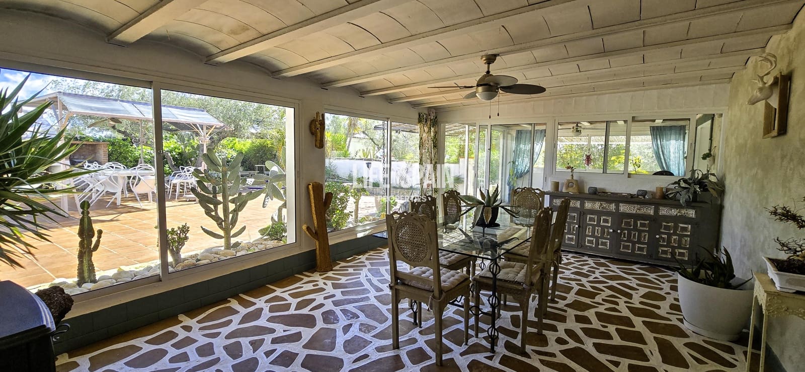 6 bedroom Finca/Country House for sale in L'Ampolla - € 390,000 (Ref: 9751489)