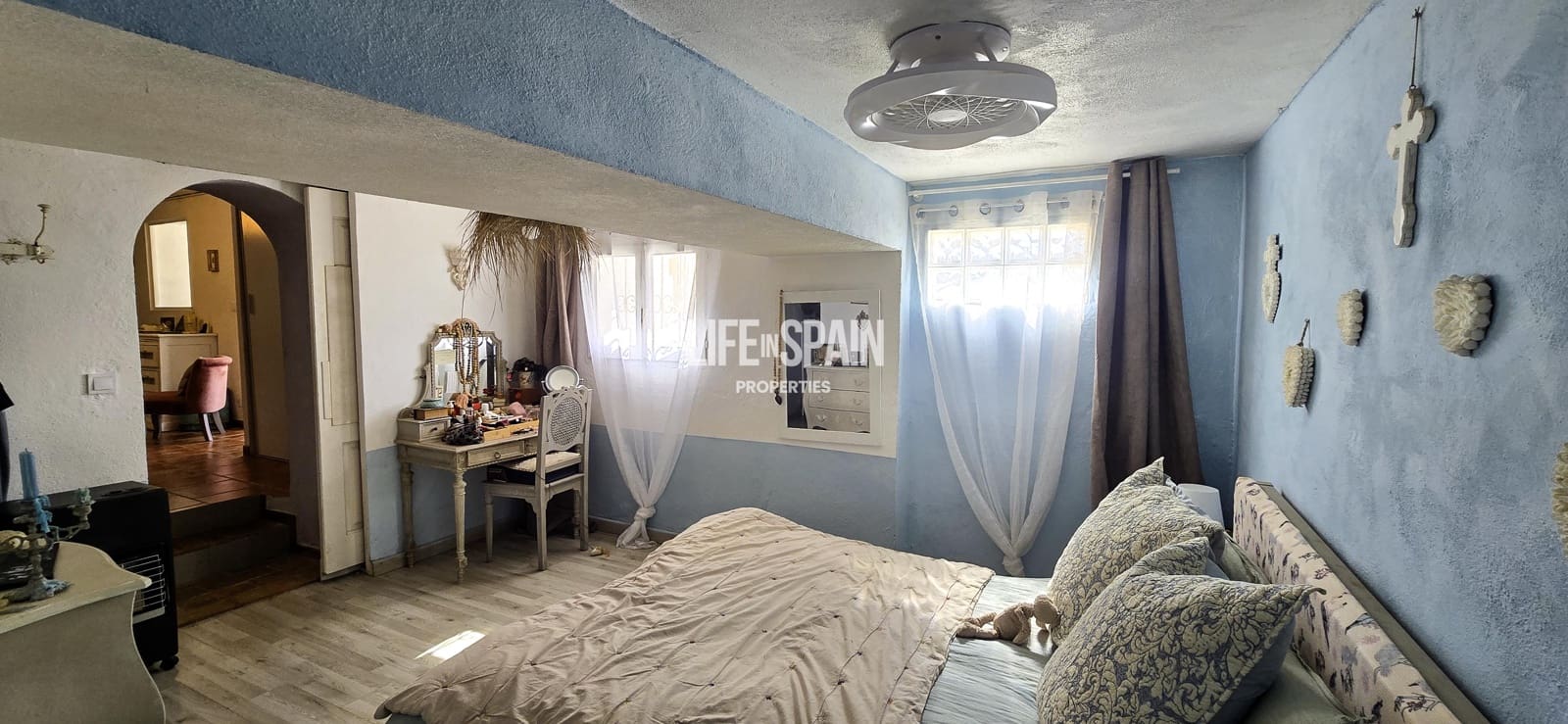 6 bedroom Finca/Country House for sale in L'Ampolla - € 390,000 (Ref: 9751489)