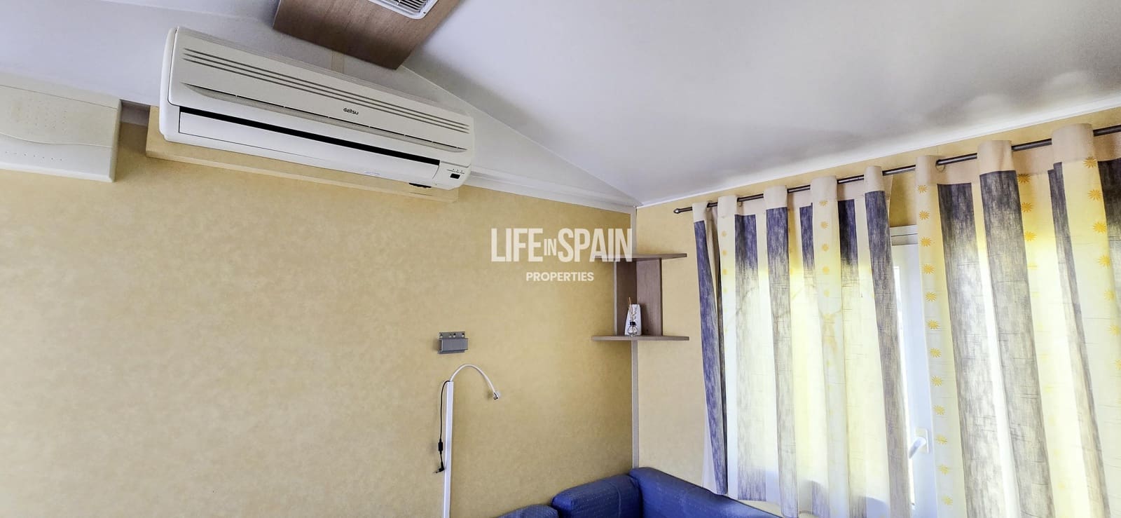 6 bedroom Finca/Country House for sale in L'Ampolla - € 390,000 (Ref: 9751489)