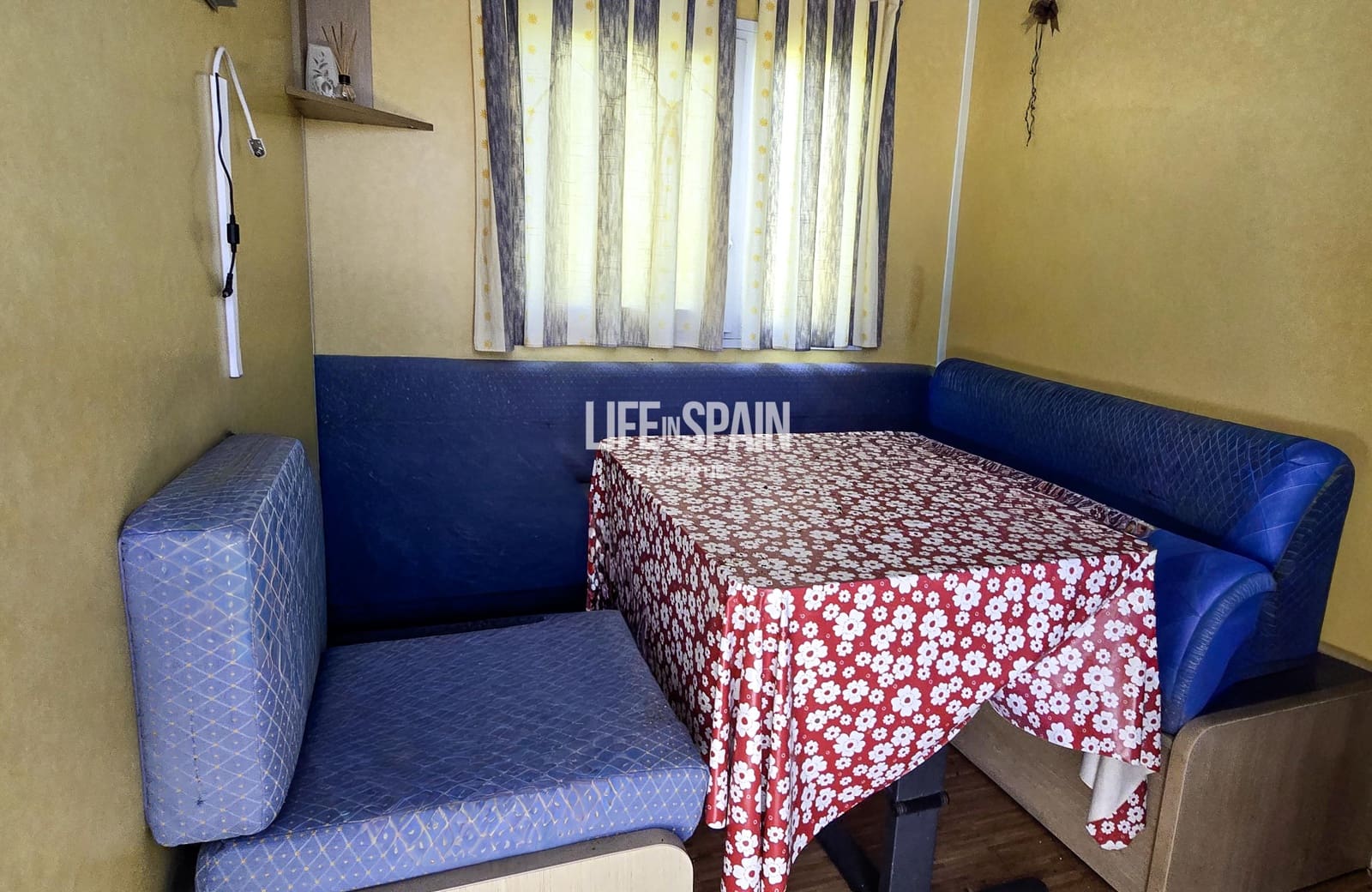 6 bedroom Finca/Country House for sale in L'Ampolla - € 390,000 (Ref: 9751489)