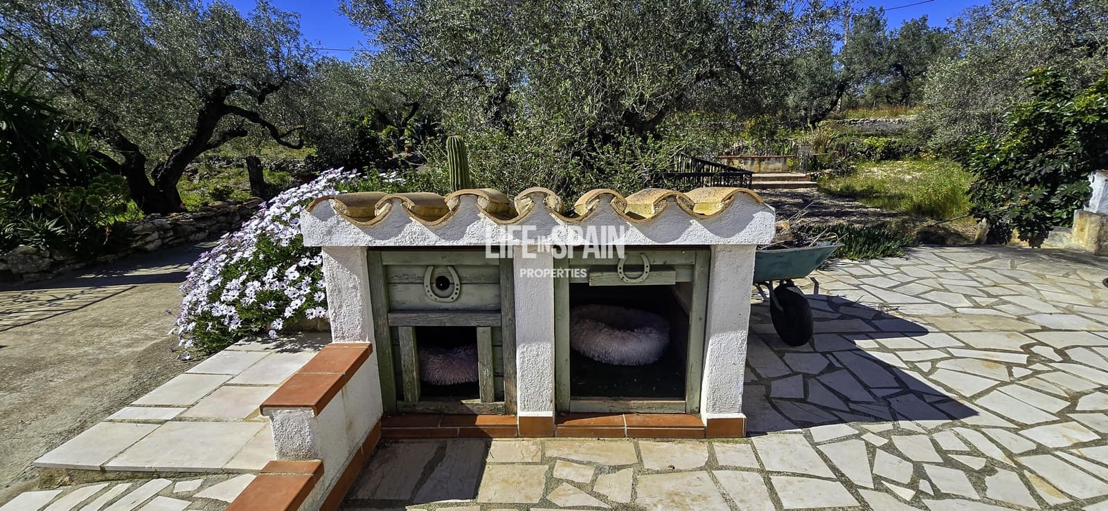 6 bedroom Finca/Country House for sale in L'Ampolla - € 390,000 (Ref: 9751489)