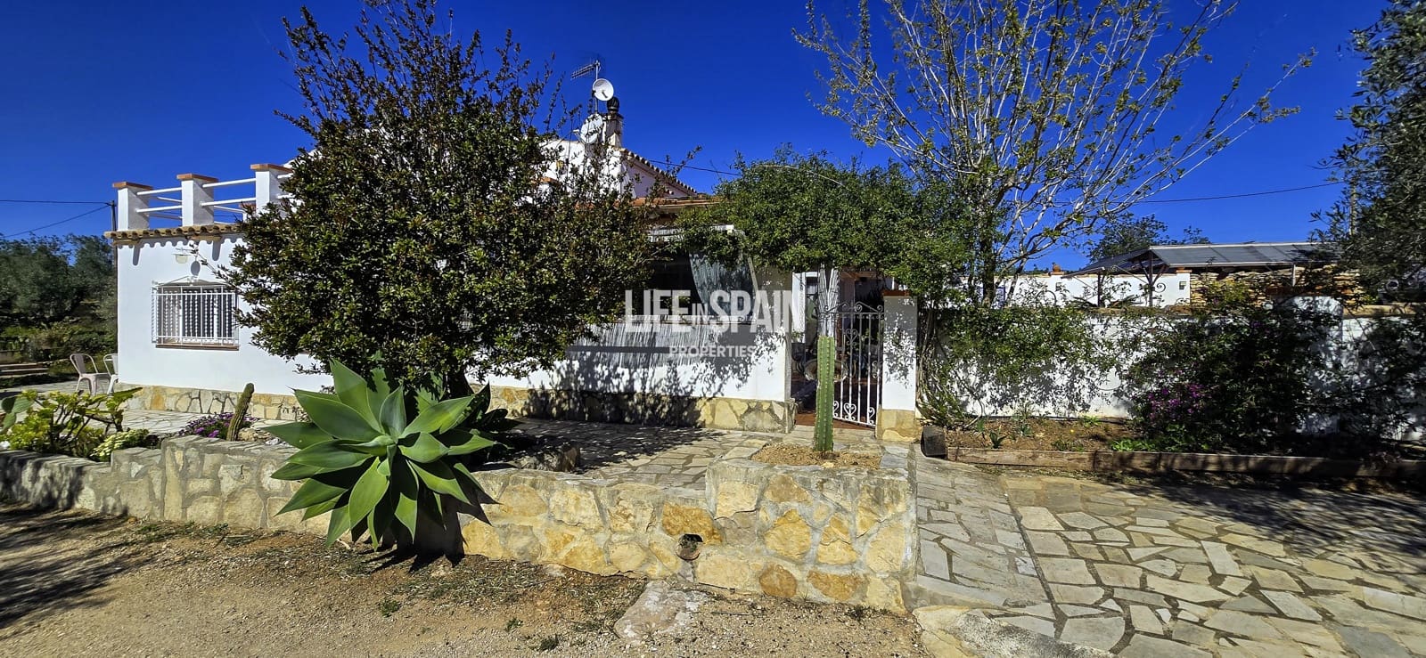 6 bedroom Finca/Country House for sale in L'Ampolla - € 390,000 (Ref: 9751489)