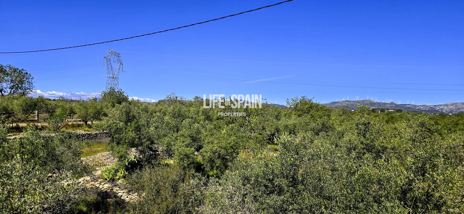 6 bedroom Finca/Country House for sale in L'Ampolla - € 390,000 (Ref: 9751489)