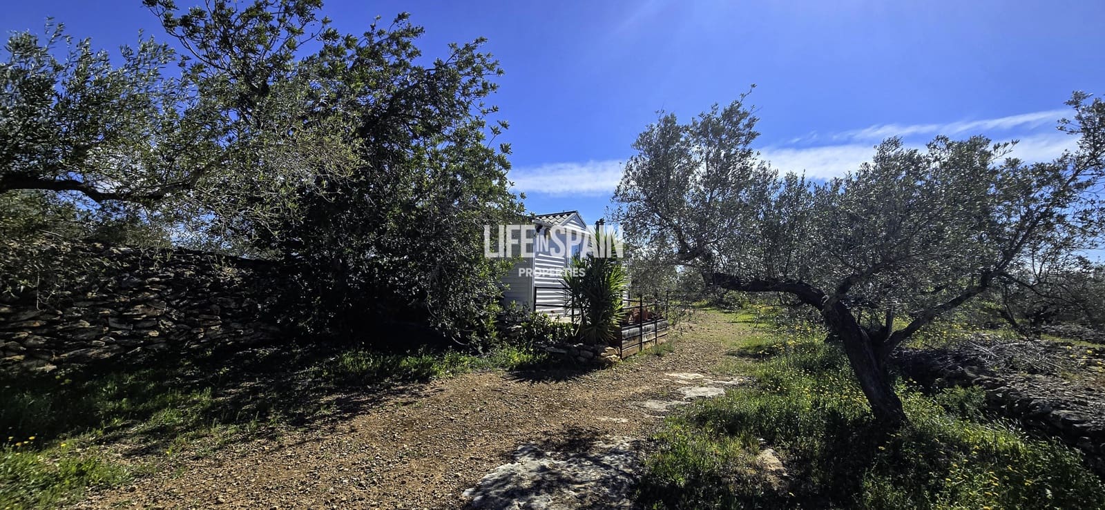 6 bedroom Finca/Country House for sale in L'Ampolla - € 390,000 (Ref: 9751489)